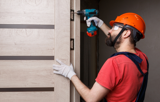 Установка межкомнатных дверей - цена монтажа межкомнатных дверей в ...